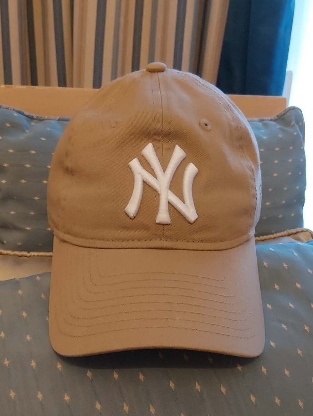 New Era 9/20 Baseball Cap - Tan with White NY Logo
